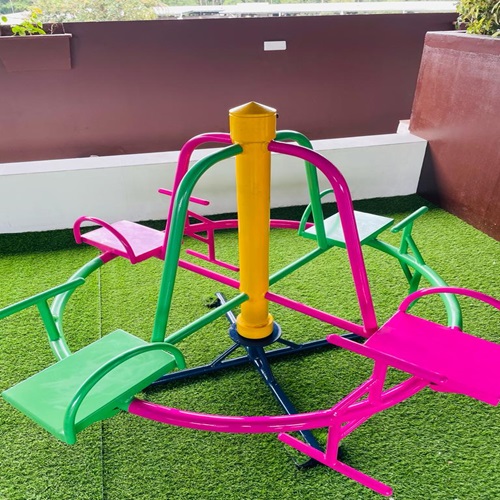 8-Feet Diameter Kaleidoscopic Merry-Go-Round | 301143M